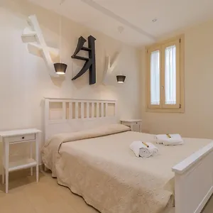 https://casa-masa-close-to-slucia-train-station.hotelinveneto.com